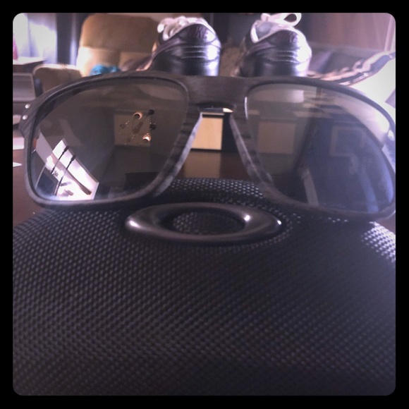 Oakley Other - New Oakley Holbrook Mix Sunglasses With Case